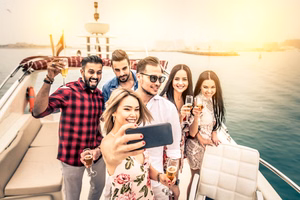 boating-and-drinking