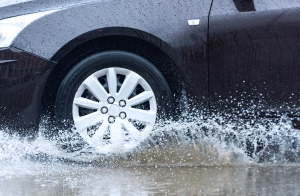 driving-in-the-rain