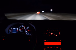 driving-safe-at-night