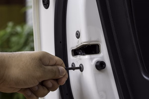 door-latch-failure