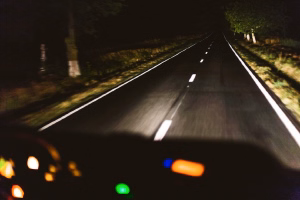 driving-at-night