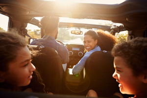keeping-children-safe-car