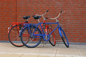 red-and-blue-bikes-1559806